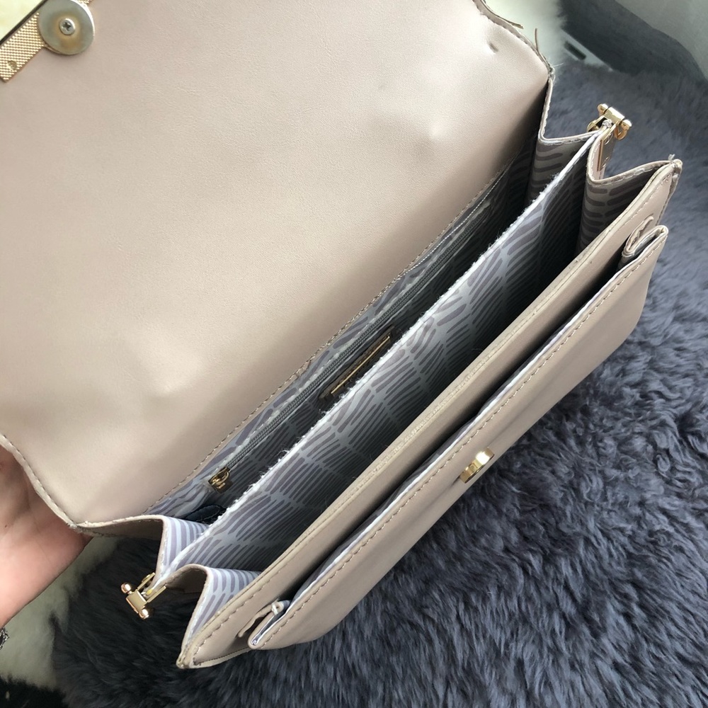 Handbag - Picture 5 of 5